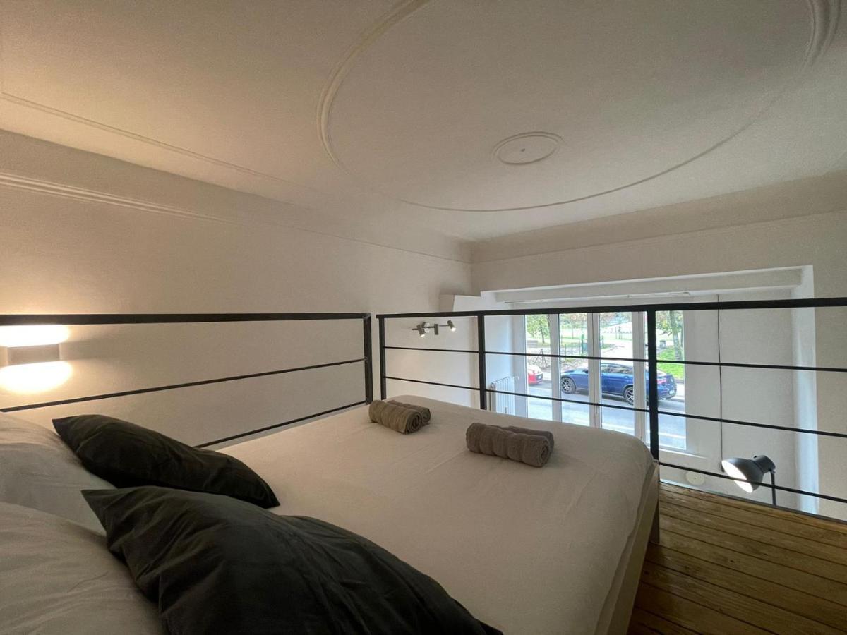 Appartement Navigli Design Loft - 7 Stops From Duomo, Ac, Netflix à Milan Extérieur photo